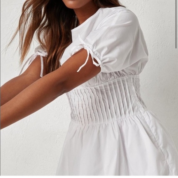 Dani Michelle X Misguided pleated waist bubble hem mini dress size 8 nwt - Picture 3 of 9